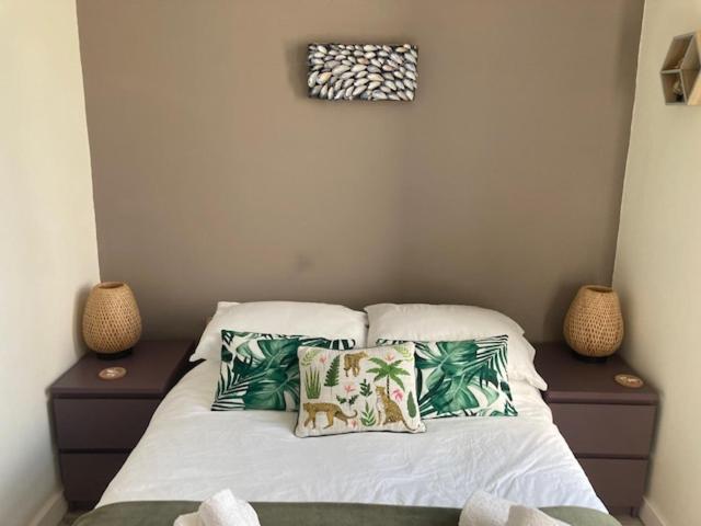 The Salt Box- Lovely Refurbished Annexe, Free Parking, Walk To Porth Beach. Saint Columb Minor Exterior photo